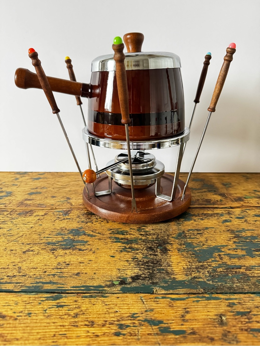 Retro Brown Fondue Set with Wood Handles